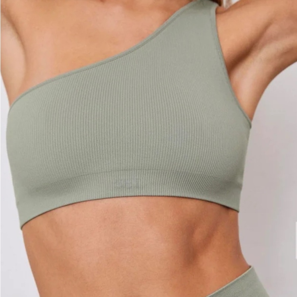 SET ACTIVE Olive Green Ribbed One Shoulder Sports Bra Size M